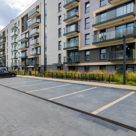 Starowiejska With Balcony & Parking Next To Arena Stadium By Renters Apartment *