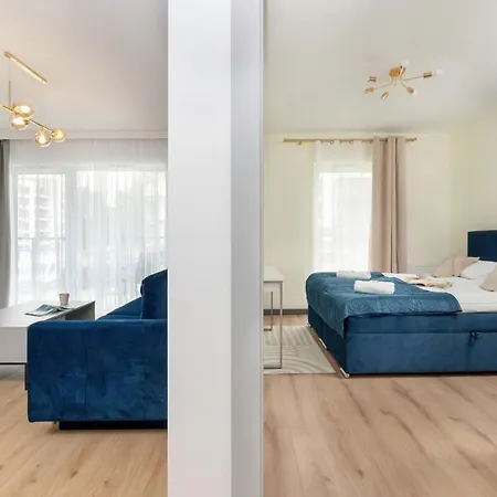 Starowiejska With Balcony & Parking Next To Arena Stadium By Renters Apartment
