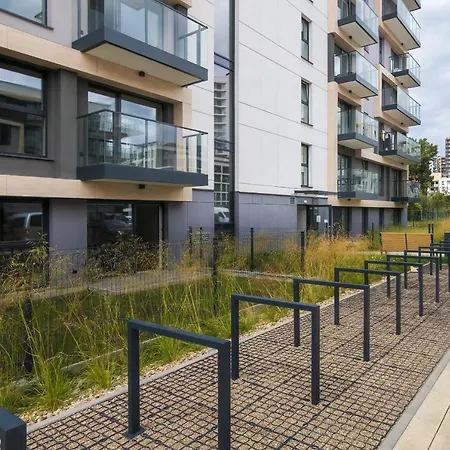 Apartment Starowiejska With Balcony & Parking Next To Arena Stadium By Renters Gdansk