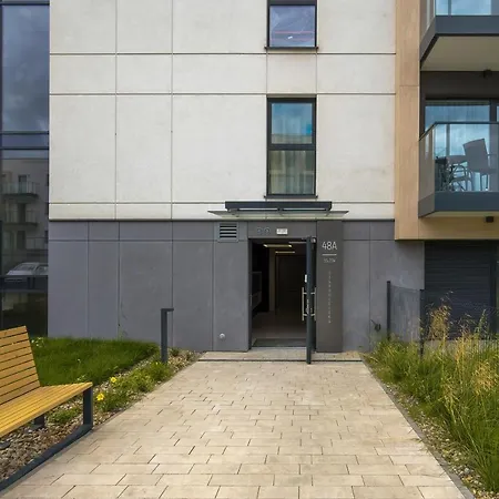 Starowiejska With Balcony & Parking Next To Arena Stadium By Renters Apartment Gdansk
